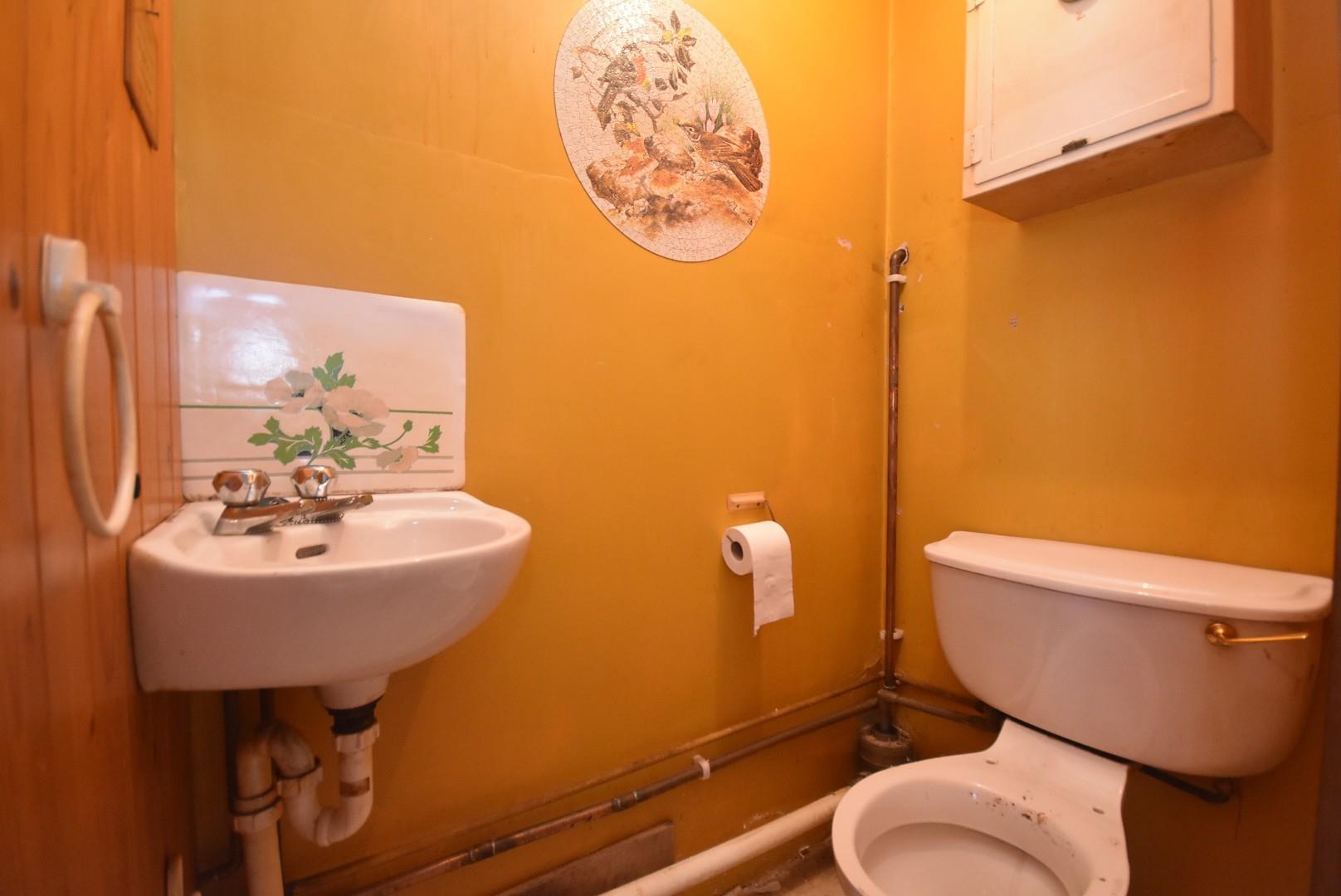 6 Heath Avenue, Penarth, CF64 2QZ